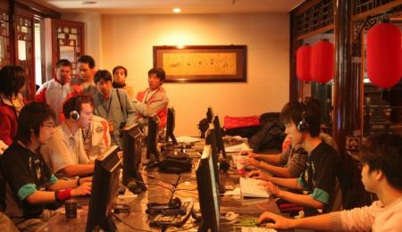 专题回顾：一个电竞的传奇——IEST的那些事儿（二）