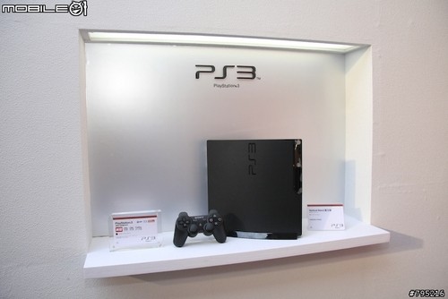 护士装台妹!超薄PS3**首发现场报道 护士装台妹!超薄PS3**首发现场报道