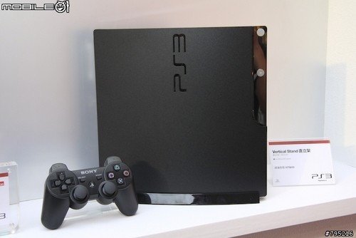 护士装台妹!超薄PS3**首发现场报道 护士装台妹!超薄PS3**首发现场报道