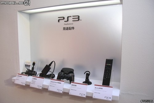 护士装台妹!超薄PS3**首发现场报道 护士装台妹!超薄PS3**首发现场报道