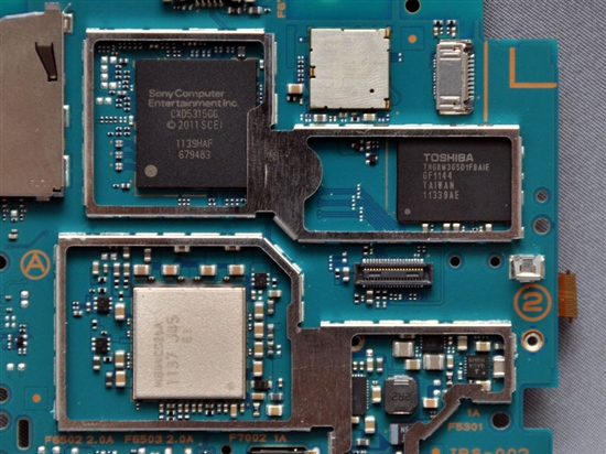 索尼PS Vita拆解