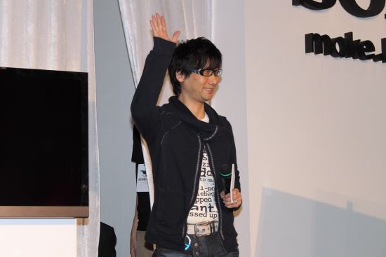 小岛秀夫登台担任特别来宾