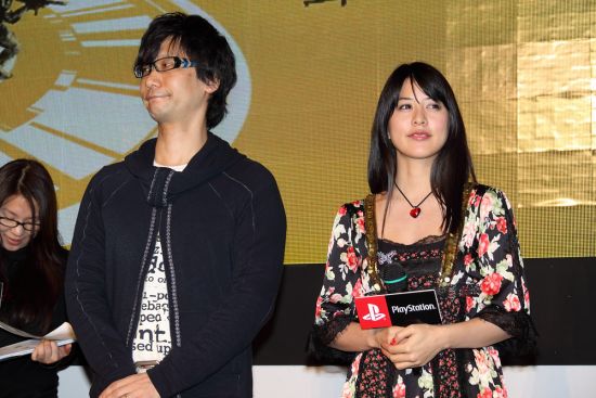 两人登台分享合作趣闻 两人登台分享合作趣闻