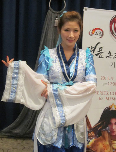 韩国美女COS纯阳门派