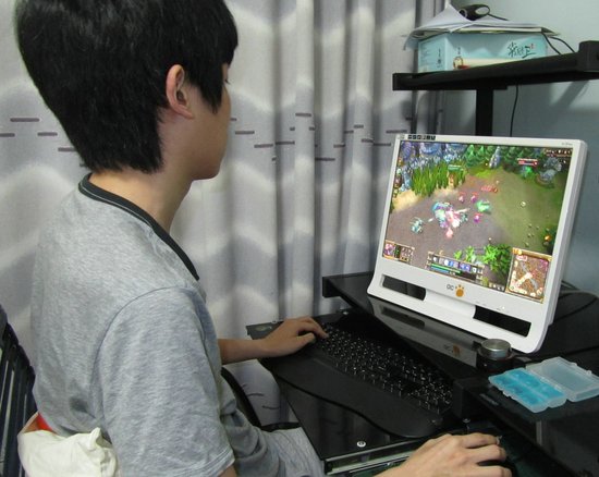 白血病玩家化疗仍游戏