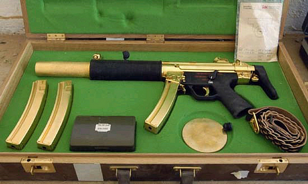 黄金MP5，这枪都有黄金版。真难以置信