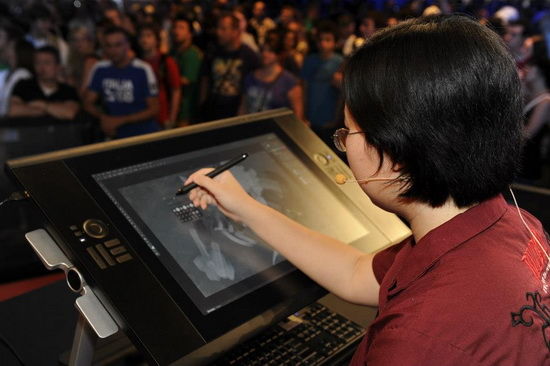 科隆游戏展上的Grace Liu