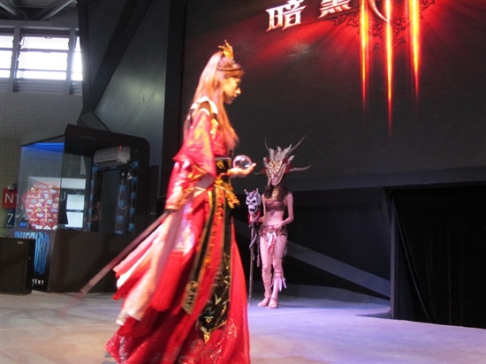 直击ChinaJoy2012现场之《暗黑3》Cosplay