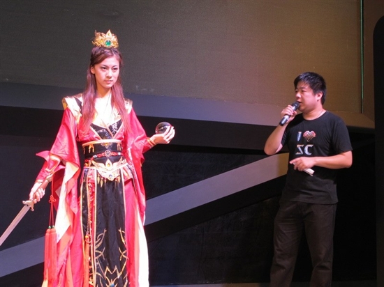 直击ChinaJoy2012现场之《暗黑3》Cosplay
