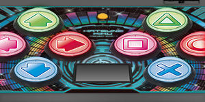 《初音未来歌姬计划F》专用PS3控制器开放预订