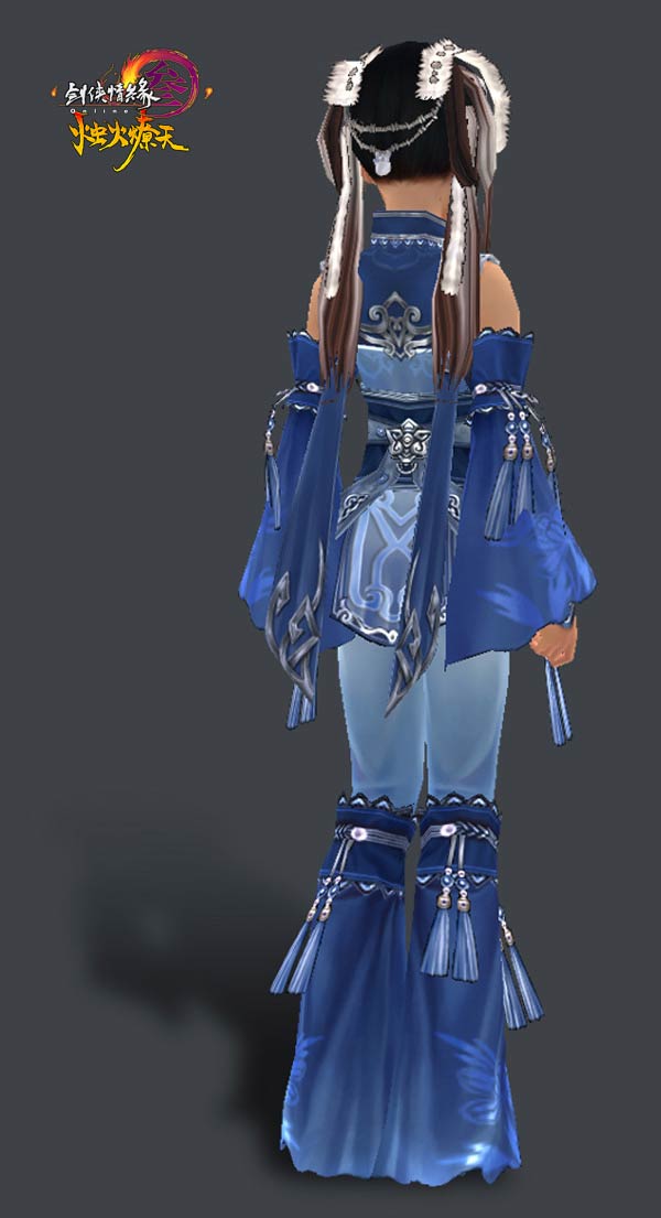 全新白发萝莉背面