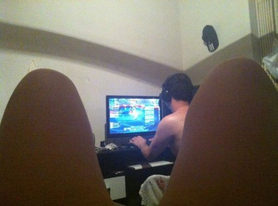 老婆喊你睡觉 女网友爆老公魔兽ID求追杀