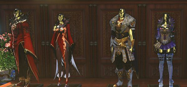 ▲ (左) 镜子王国的红色女王：凯蒂，(右) 皇帝近卫队：普拉托利亚尼
