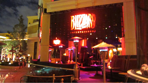 暴雪举办年终庆祝派对