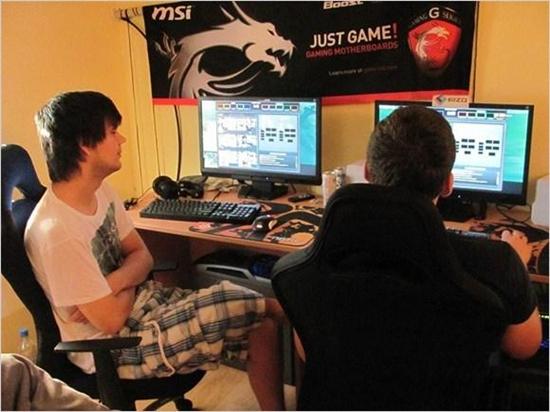 [图文] Gosu战队负责人探访Fnatic老巢_新闻资讯_游久网DOTA2.UUU9.COM