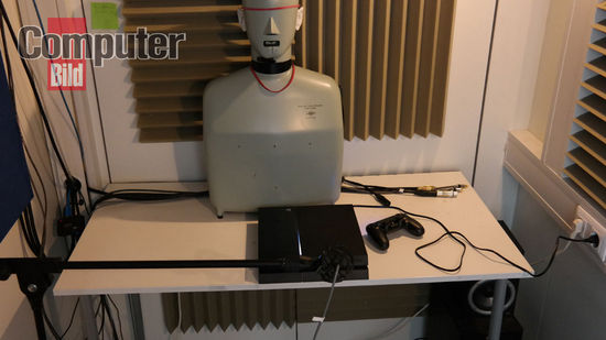 德国网站开箱PS4测试机 展示硬盘更换与运作噪音