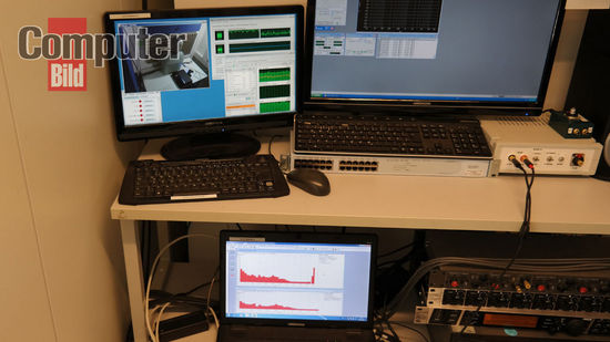 德国网站开箱PS4测试机 展示硬盘更换与运作噪音