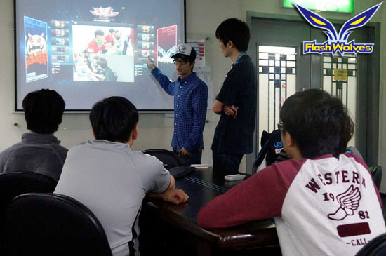 **地区代表队积极备战 盼WCG战OMG