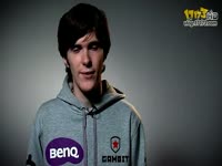 大神背后的故事：Alex的妻子第一次出现在赛场上