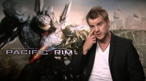 环太平洋主演参演《魔兽世界》电影 是魔兽忠实玩家