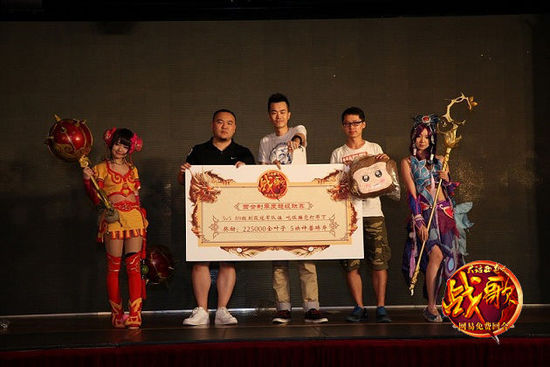 比基尼泳池盛筵，《战歌》宅男趴肆意清凉！