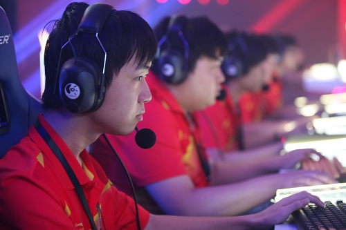 LMQ神超高分跌出最强王者 DL鸣不平