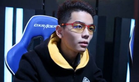 专访OMG战队中单冰封夕阳 反感打假赛