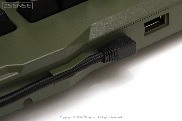 tt meka gunit battle 25 Tt斗龙拓荒者MEKA G Unit军绿色机械键盘评测