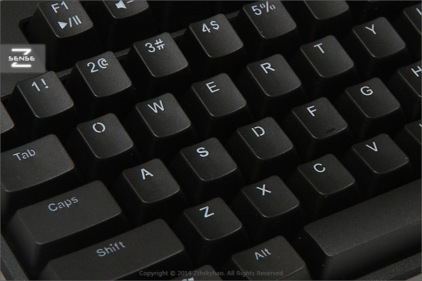 jaki jd005 30 论性价比的重要性 Jaki JD005背光机械键盘评测
