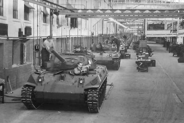 别克制造:世界最快坦克之一M18地狱猫