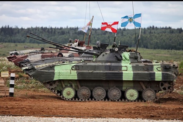 俄罗斯坦克大战奖品曝光：金色小战车