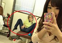 一周雷人囧图 小妹自制炫光牛仔裤吓哭了