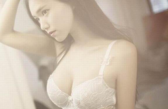 当街晒充气娃娃 羞耻吃棒棒糖的方法