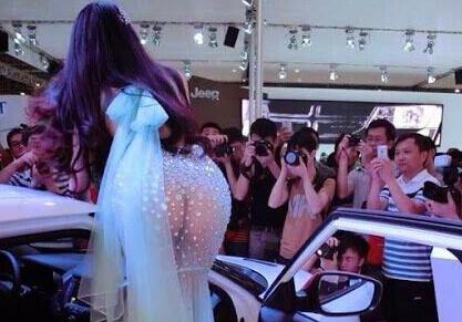 摄影师齐聚车展 原来福利如此之丰厚