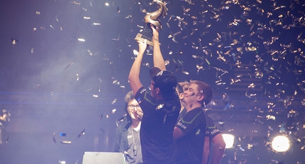 法兰克福特锦赛：2015年DOTA2大事件 沉浮兴亡与谁说