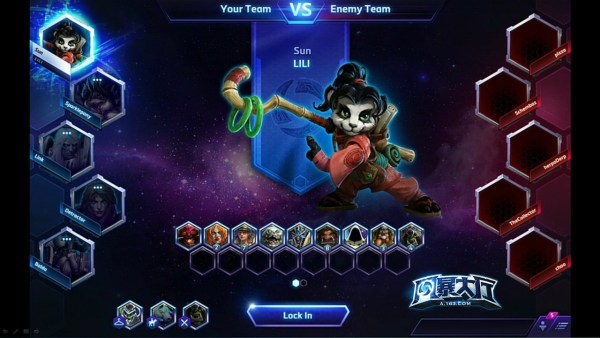 己方选英雄，确认选择英雄后头像会发亮