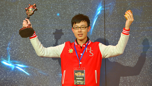 17岁的天才 黄金联赛冠军弱鸡专访实录