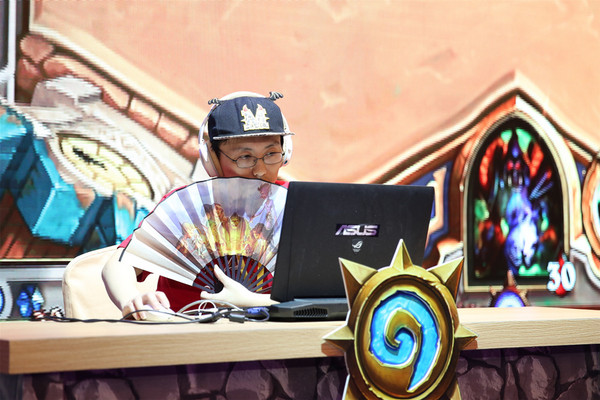 炉石黄金公开赛福州站首日战报 现场图赏