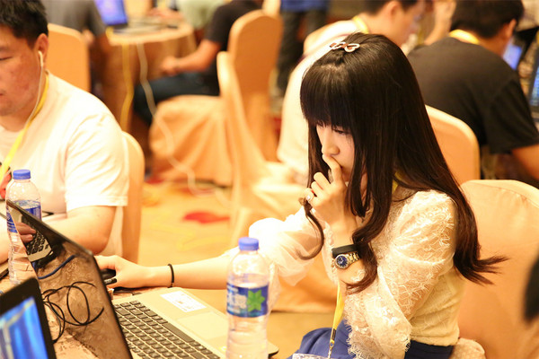 炉石黄金公开赛福州站首日战报 现场图赏