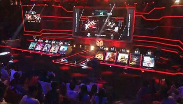 OMG战平IG 小北因耳机问题遭网友质疑