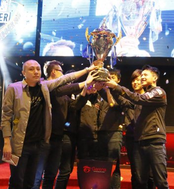 每周战队排行榜：EDG全球第一！SKT金身被破