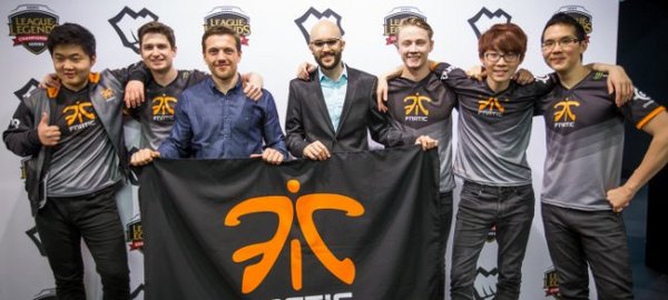 每周战队排行榜：EDG全球第一！SKT金身被破