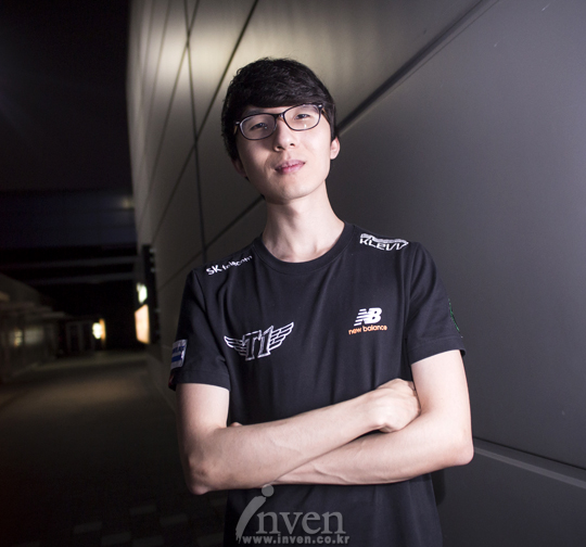 EZ猴临危受命 为了队友尽力表现不紧张