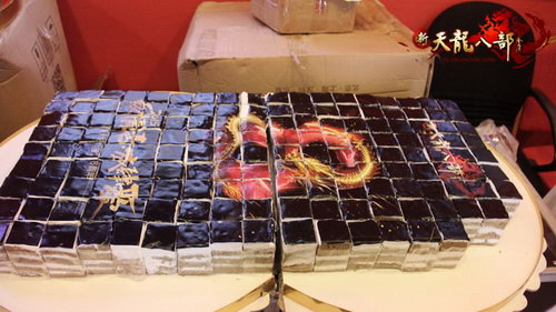 天龙玩家自制蛋糕庆祝天龙八周年