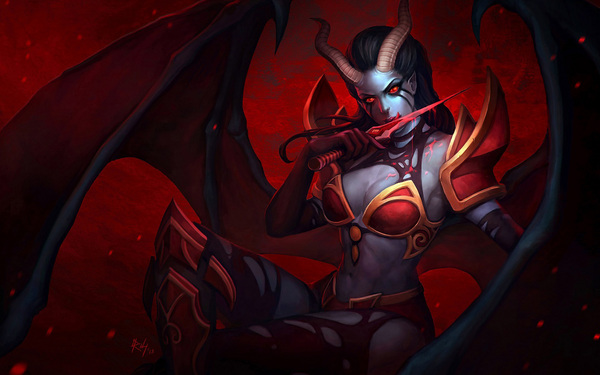 SHE IS YOUR QUEEN！