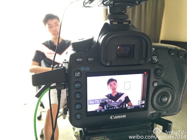 假装正经的妖精