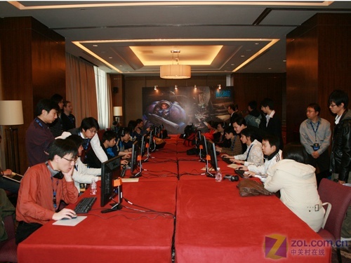 试玩版放出 《星际争霸2》秘密曝光 试玩版放出 《星际争霸2》秘密曝光