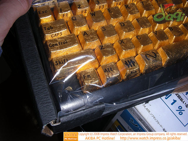 传说中富豪必备的黄金键盘