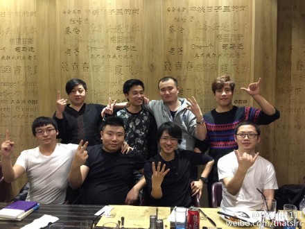 韩寒再战《使命召唤OL》媒体赛 微博许愿终晋级4强