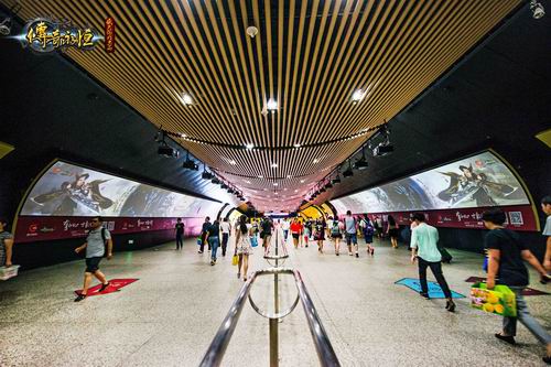 这个城会玩的走廊被《传奇永恒》承包了！